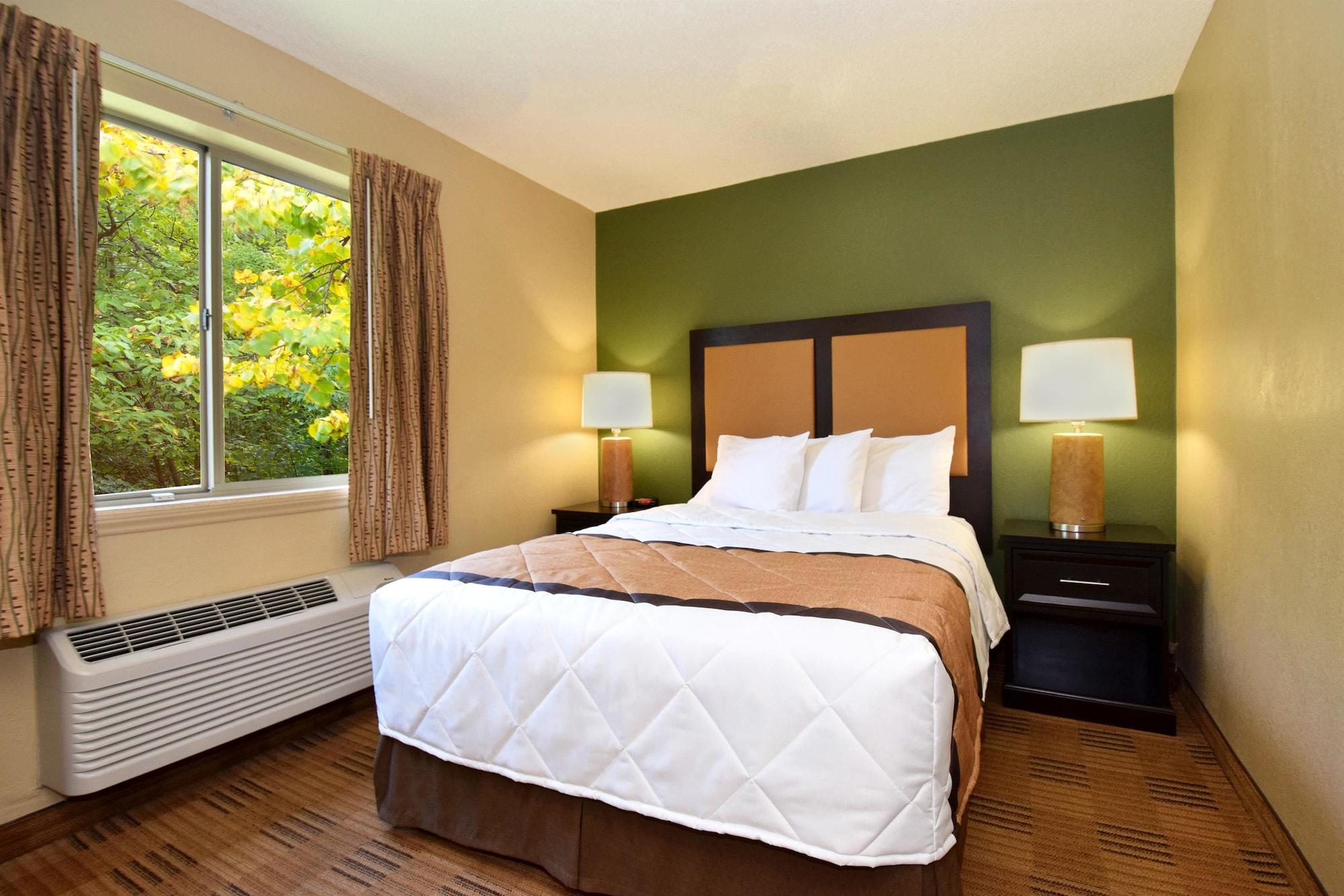 Extended Stay America Suites - Cleveland - Middleburg Heights Exterior photo