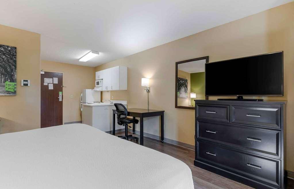 Extended Stay America Suites - Cleveland - Middleburg Heights Room photo