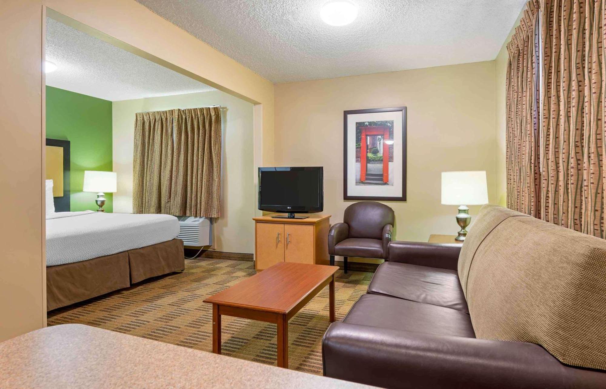 Extended Stay America Suites - Cleveland - Middleburg Heights Exterior photo